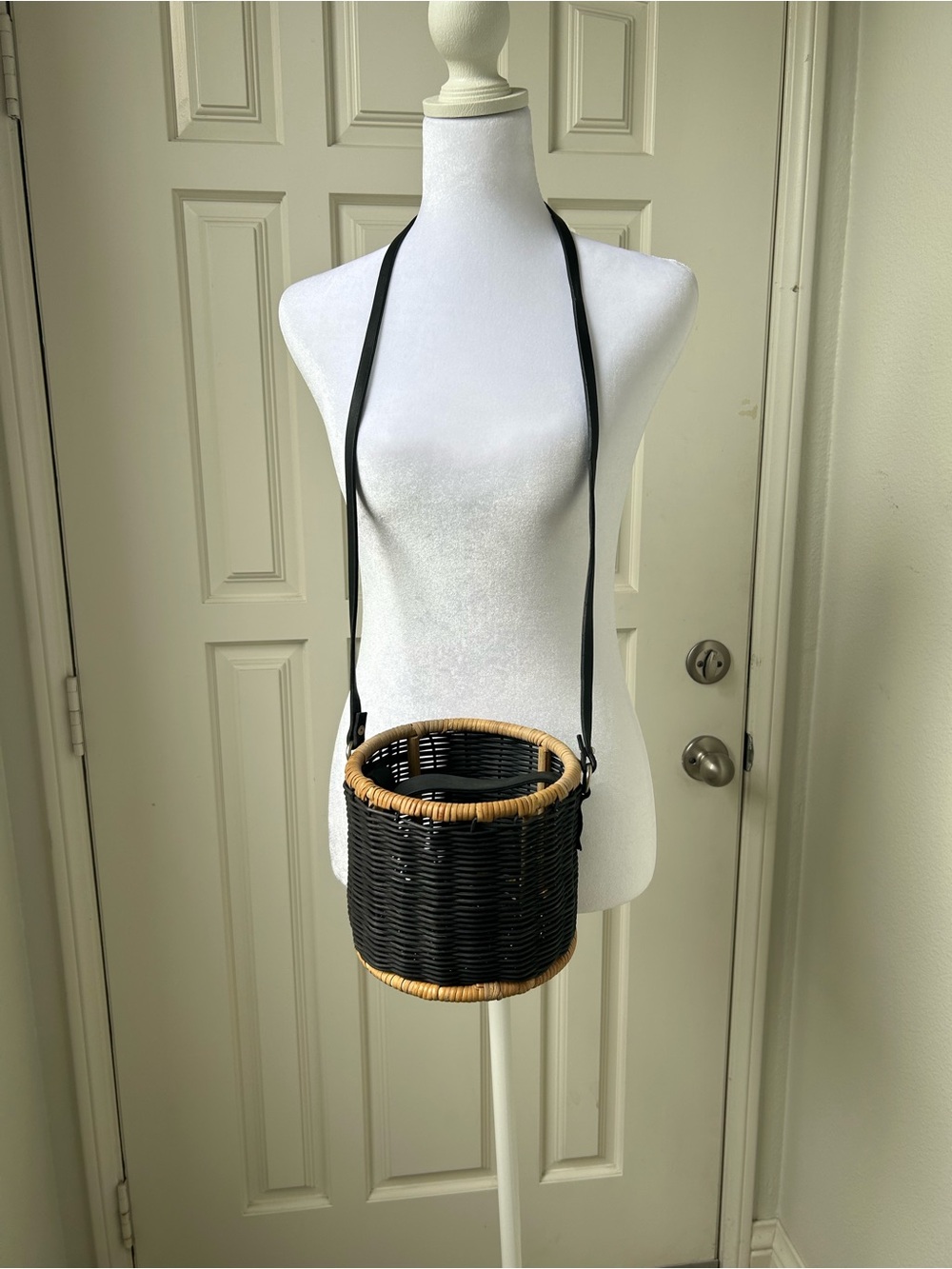 Zara Woven Rattan Bucket Bag Black Natural Basket Crossbody Boho Coastal Chic
